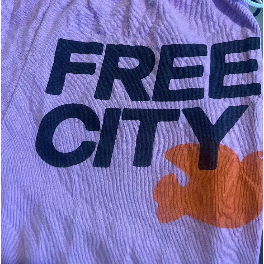 Free city sweatpants